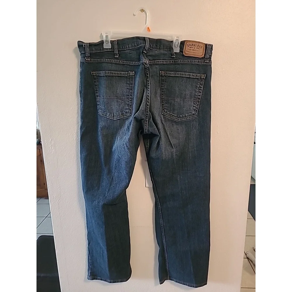 Levi Strauss & Co Signature Men's Denim Blue Jeans 42x32 100% Cotton Straight